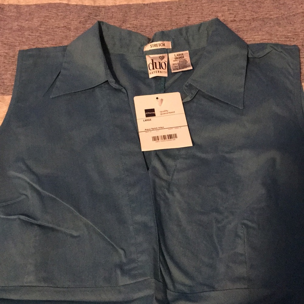 Duo Maternity sleeveless shirt